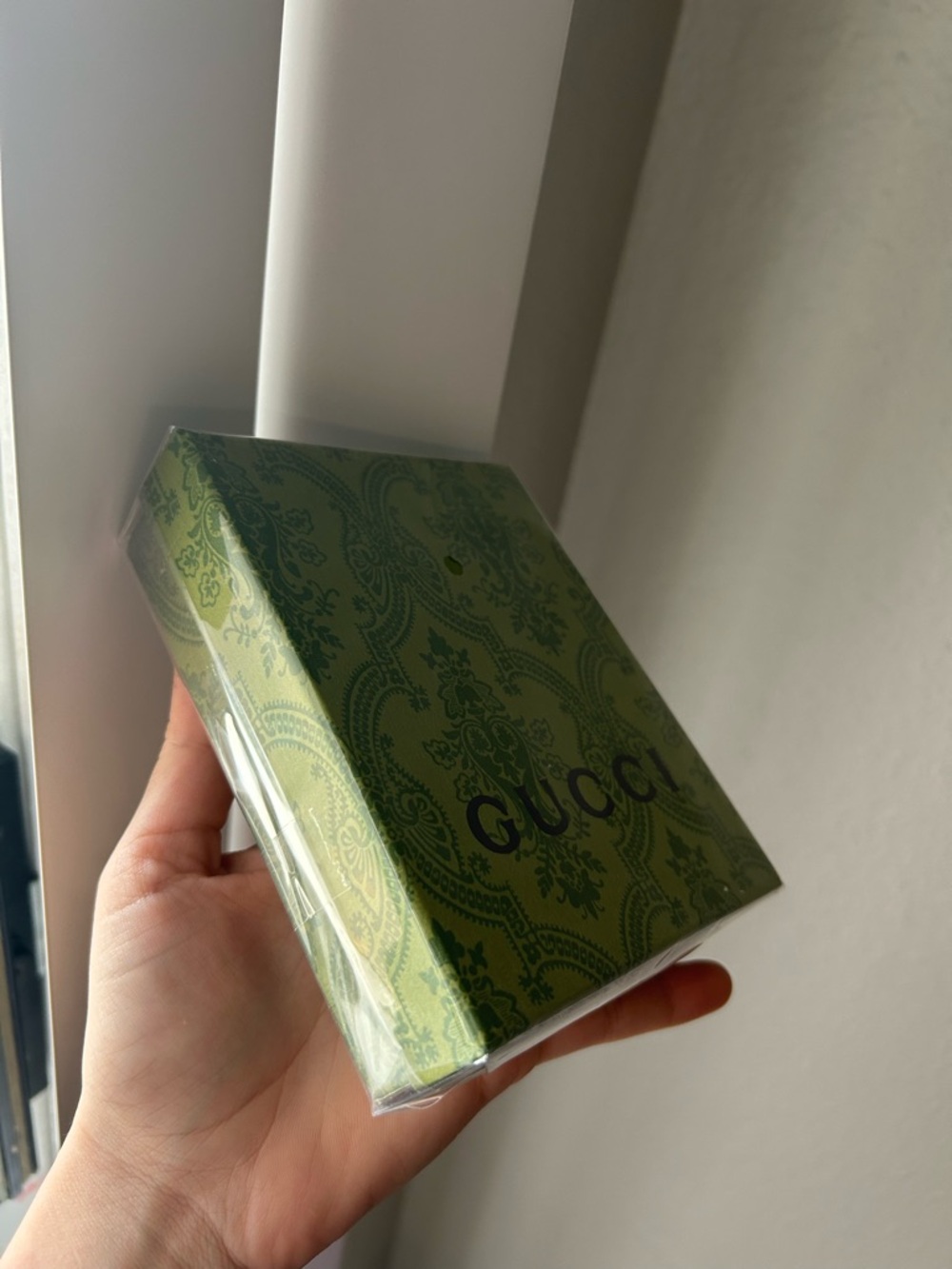 Gucci Green Damask. Black Wallet with bee print - Picture 2 of 3